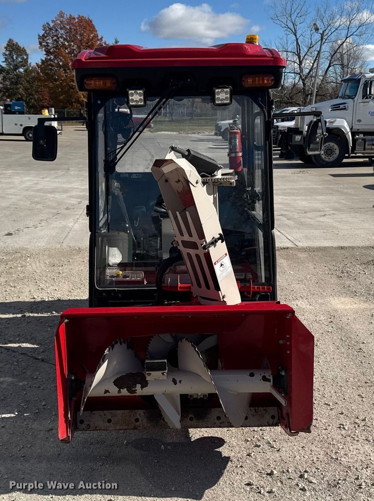 image for item EA2024 Ventrac 3400Y municipal tractor