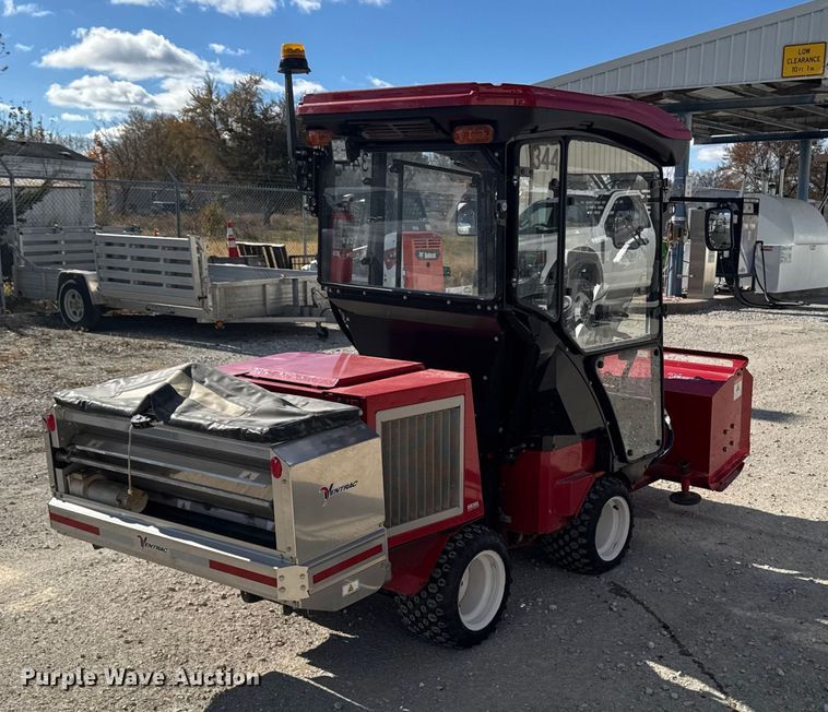 image for item EA2024 Ventrac 3400Y municipal tractor