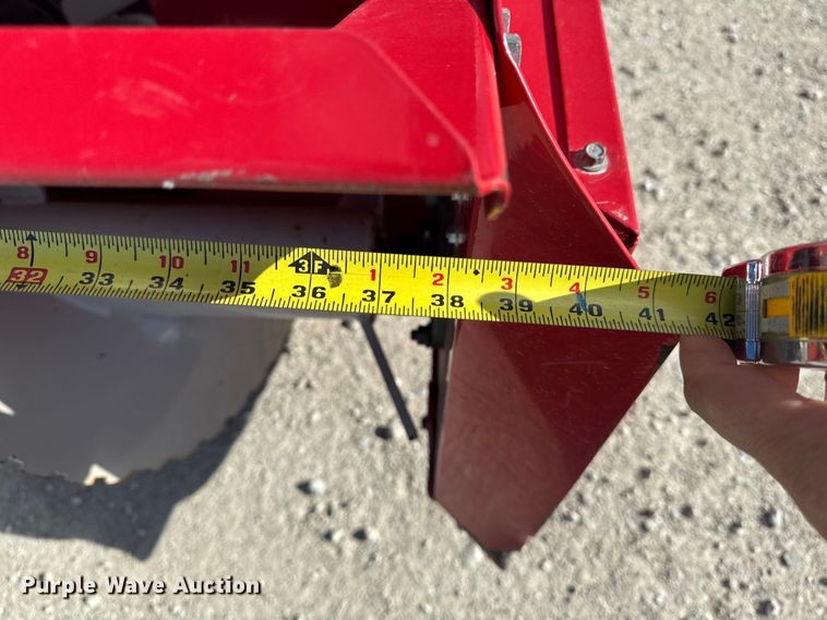 image for item EA2024 Ventrac 3400Y municipal tractor