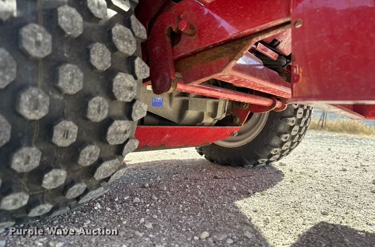 image for item EA2024 Ventrac 3400Y municipal tractor