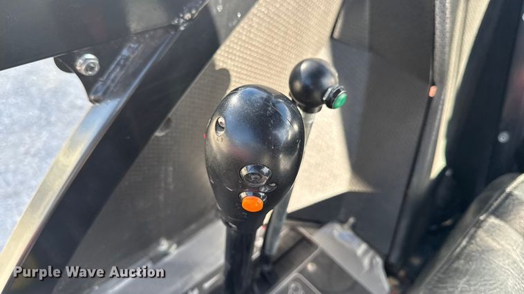 image for item EA2024 Ventrac 3400Y municipal tractor