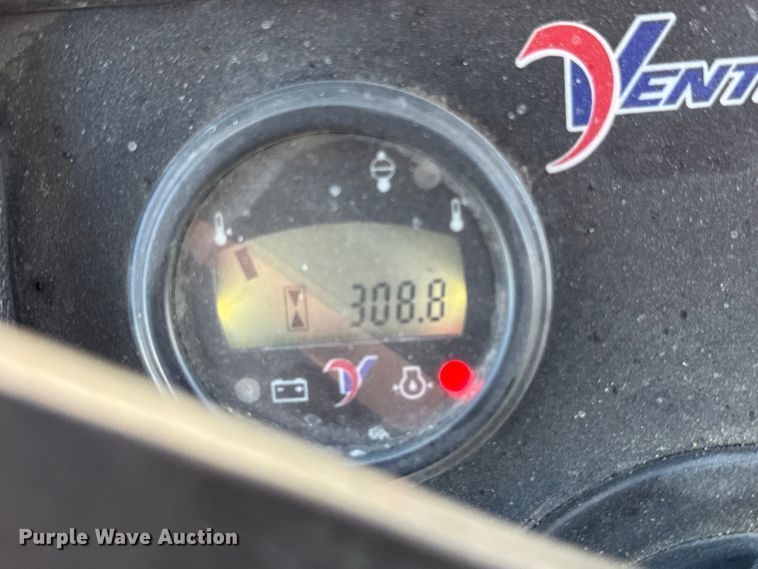 image for item EA2024 Ventrac 3400Y municipal tractor