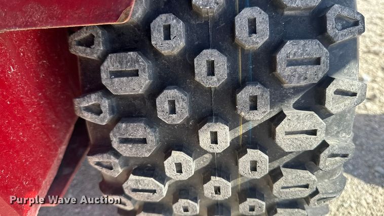 image for item EA2024 Ventrac 3400Y municipal tractor