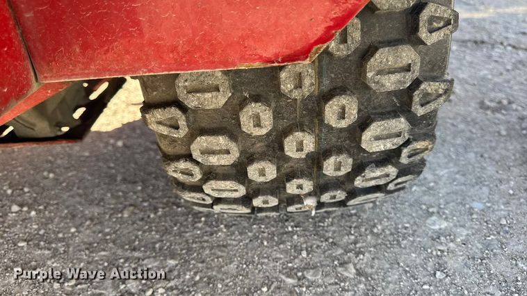 image for item EA2024 Ventrac 3400Y municipal tractor