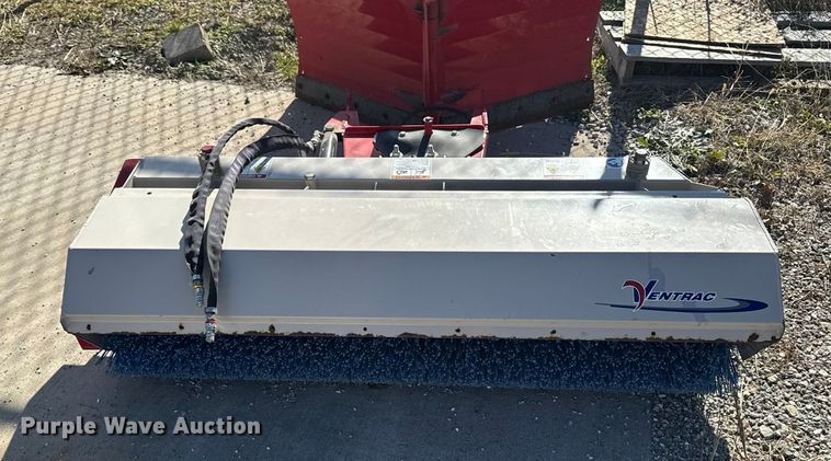 image for item EA2024 Ventrac 3400Y municipal tractor