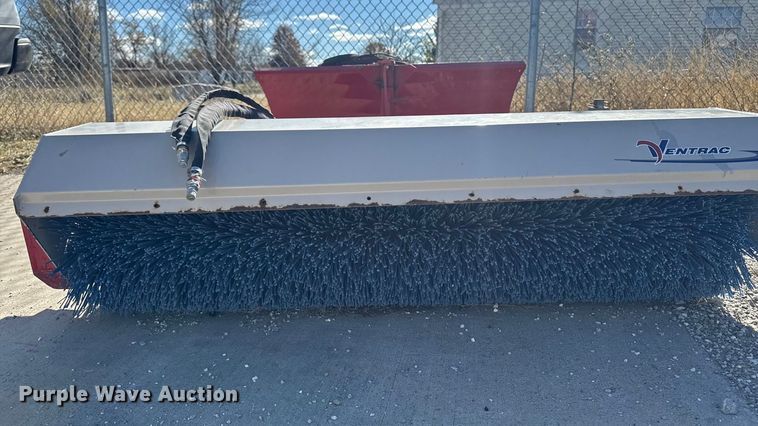 image for item EA2024 Ventrac 3400Y municipal tractor