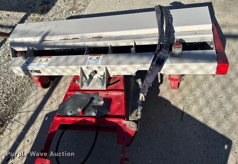 image for item EA2024 Ventrac 3400Y municipal tractor