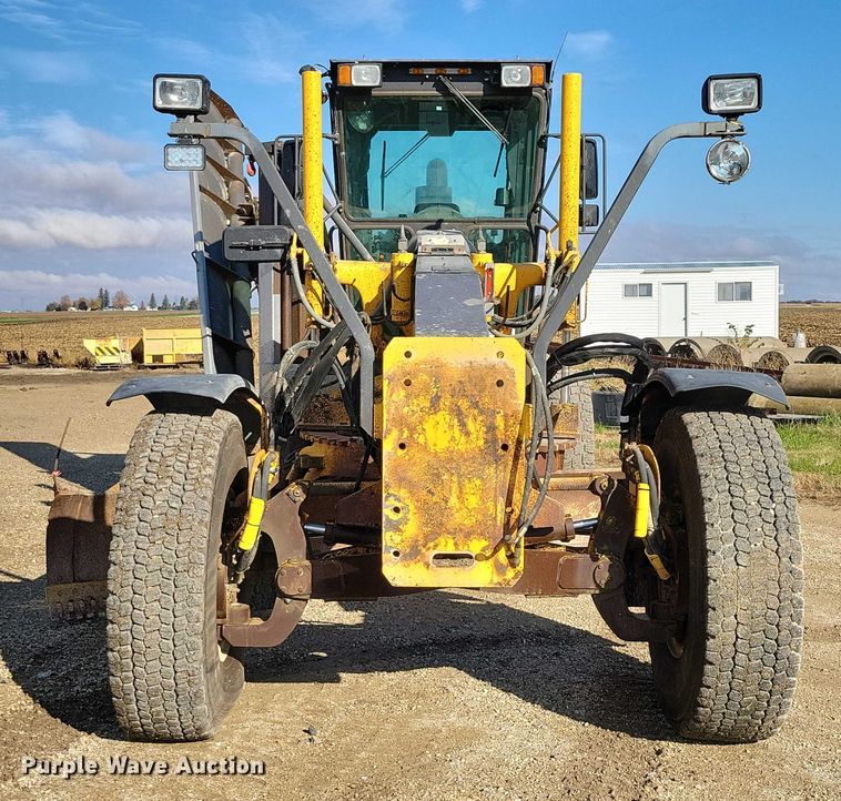 image for item EA2701 2003 Volvo G746B motor grader