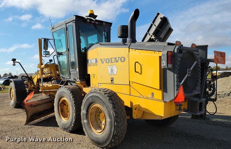 image for item EA2701 2003 Volvo G746B motor grader