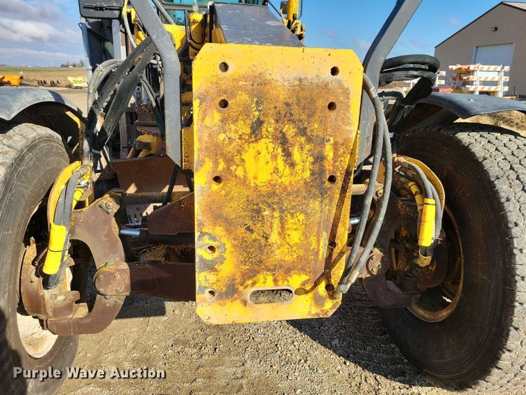 image for item EA2701 2003 Volvo G746B motor grader