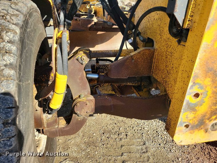 image for item EA2701 2003 Volvo G746B motor grader
