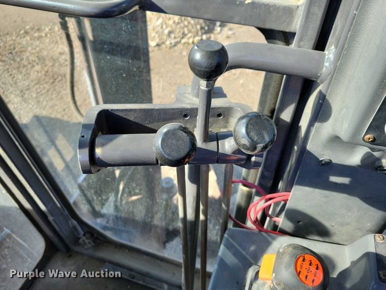 image for item EA2701 2003 Volvo G746B motor grader