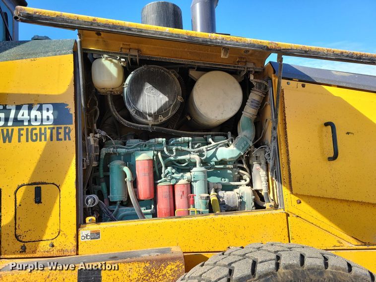 image for item EA2701 2003 Volvo G746B motor grader