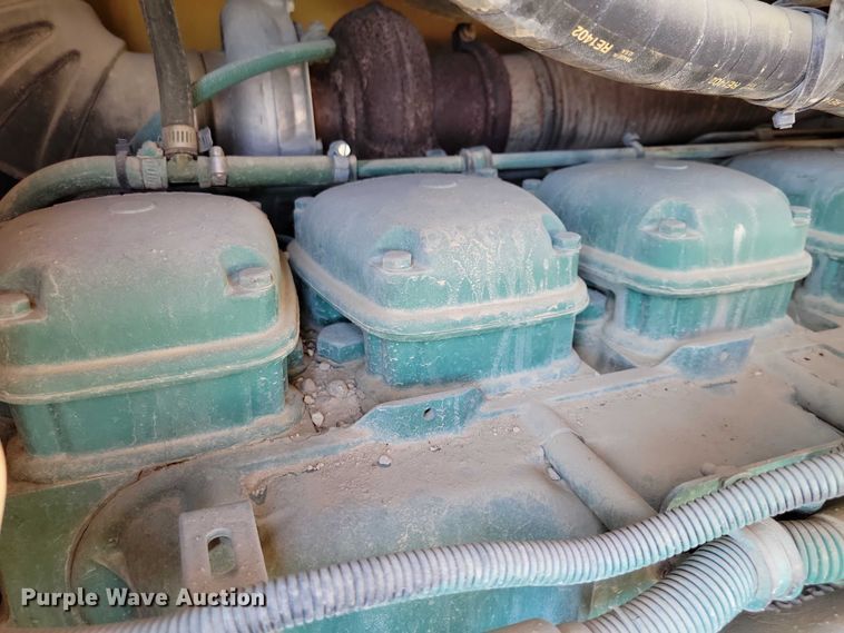 image for item EA2701 2003 Volvo G746B motor grader