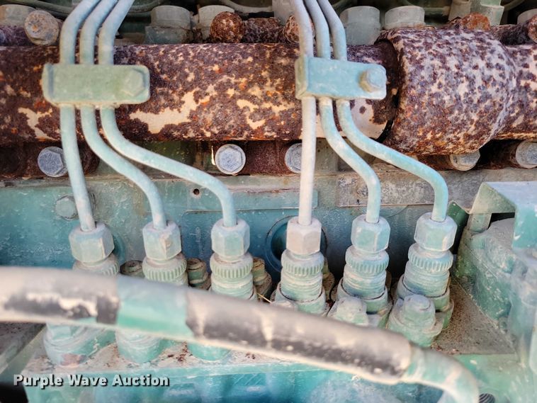 image for item EA2701 2003 Volvo G746B motor grader