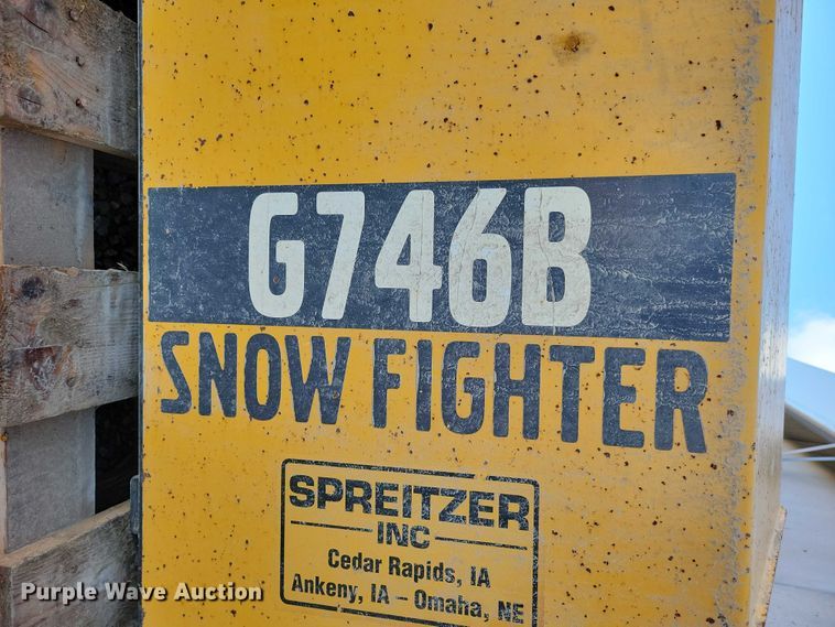 image for item EA2701 2003 Volvo G746B motor grader