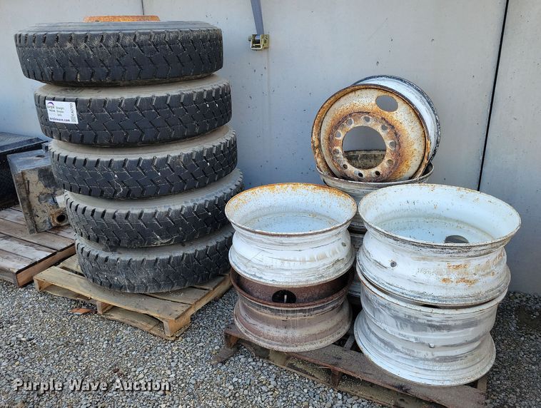 image for item EA2703 Tires and wheels