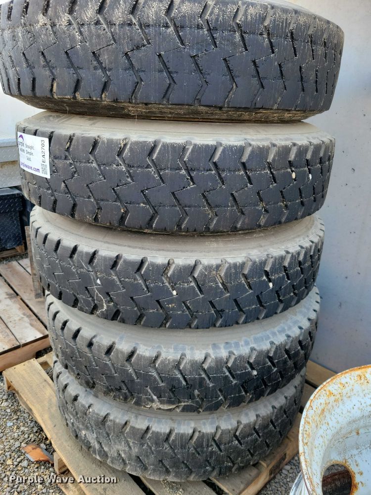 image for item EA2703 Tires and wheels