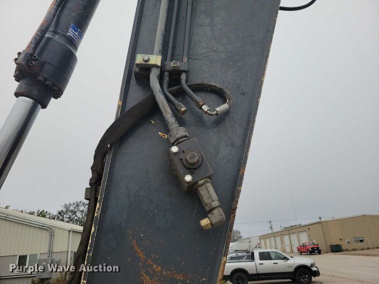 image for item EA2706 2012 John Deere 190D W wheeled excavator