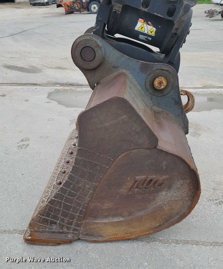 image for item EA2706 2012 John Deere 190D W wheeled excavator