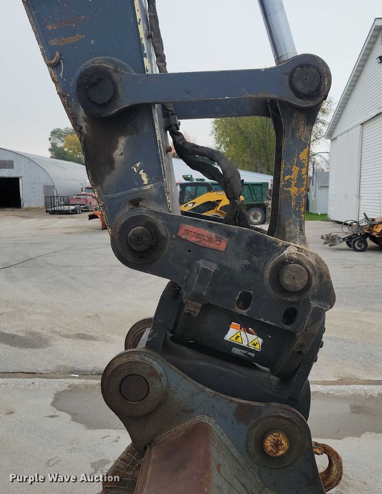 image for item EA2706 2012 John Deere 190D W wheeled excavator