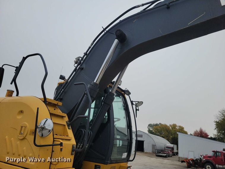 image for item EA2706 2012 John Deere 190D W wheeled excavator