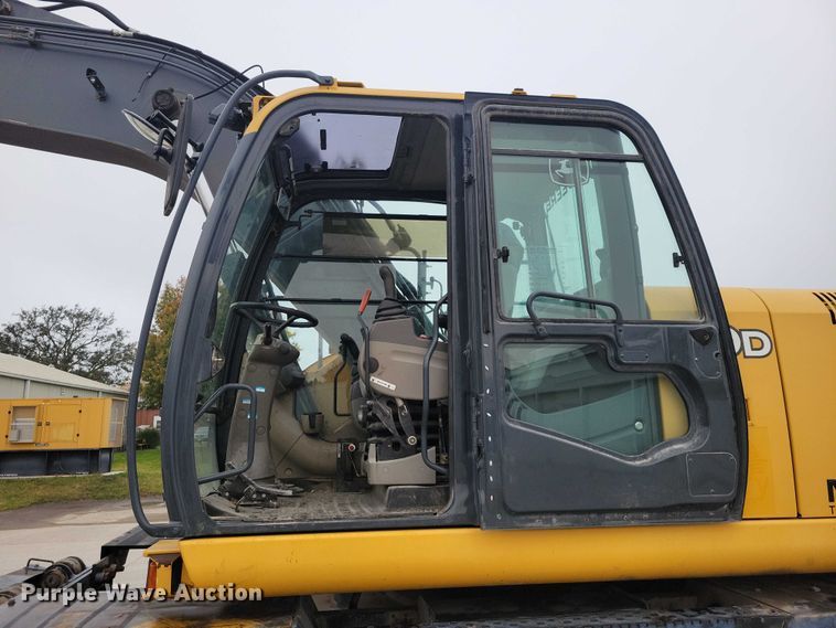 image for item EA2706 2012 John Deere 190D W wheeled excavator