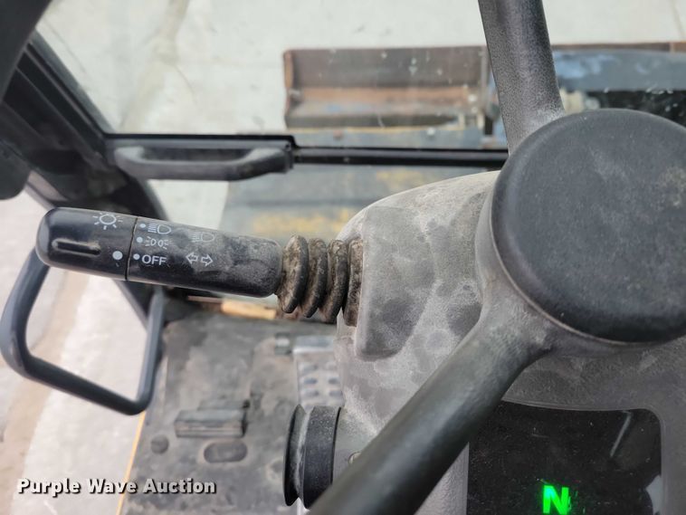 image for item EA2706 2012 John Deere 190D W wheeled excavator