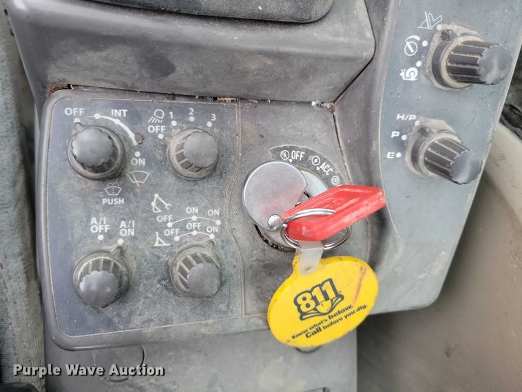 image for item EA2706 2012 John Deere 190D W wheeled excavator