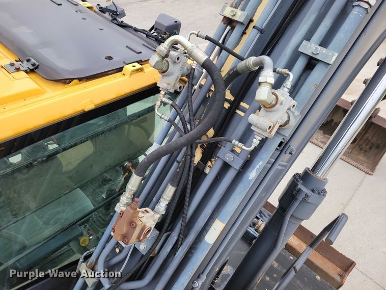 image for item EA2706 2012 John Deere 190D W wheeled excavator