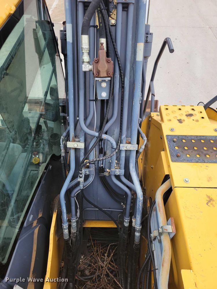 image for item EA2706 2012 John Deere 190D W wheeled excavator