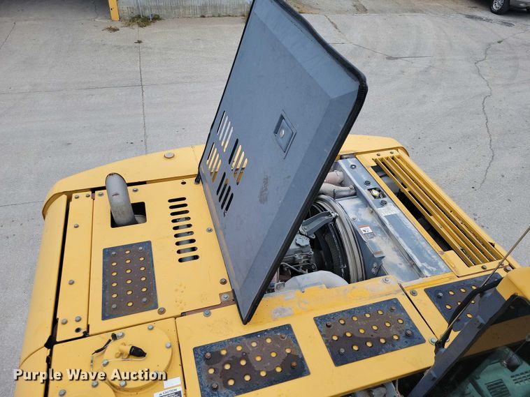 image for item EA2706 2012 John Deere 190D W wheeled excavator