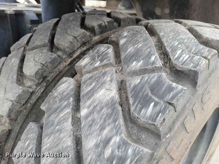 image for item EA2706 2012 John Deere 190D W wheeled excavator