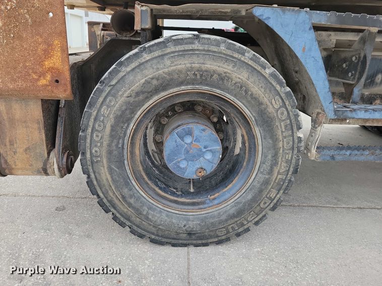 image for item EA2706 2012 John Deere 190D W wheeled excavator