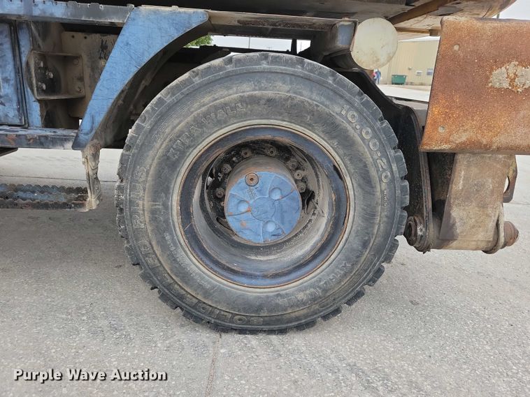 image for item EA2706 2012 John Deere 190D W wheeled excavator