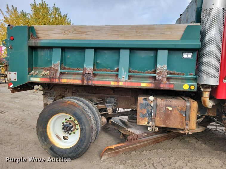 image for item EA2708 2004 Sterling L7500 dump truck