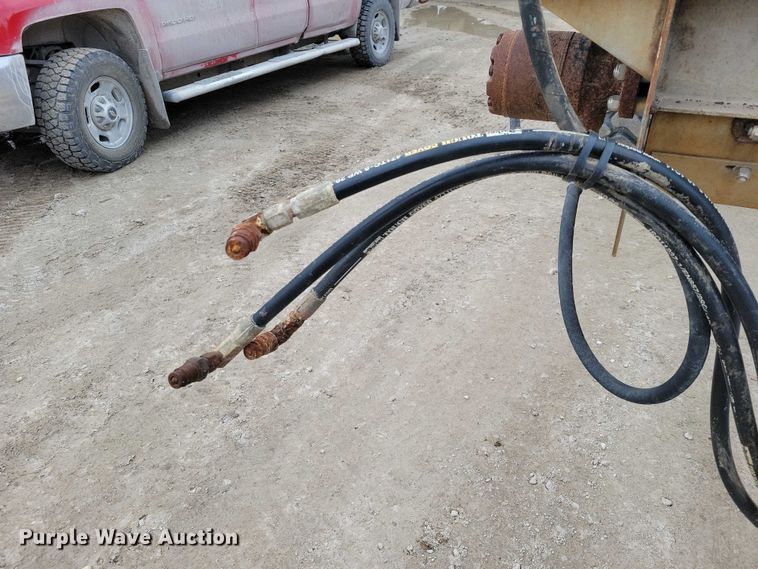 image for item EA2708 2004 Sterling L7500 dump truck