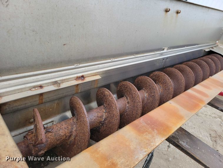 image for item EA2708 2004 Sterling L7500 dump truck