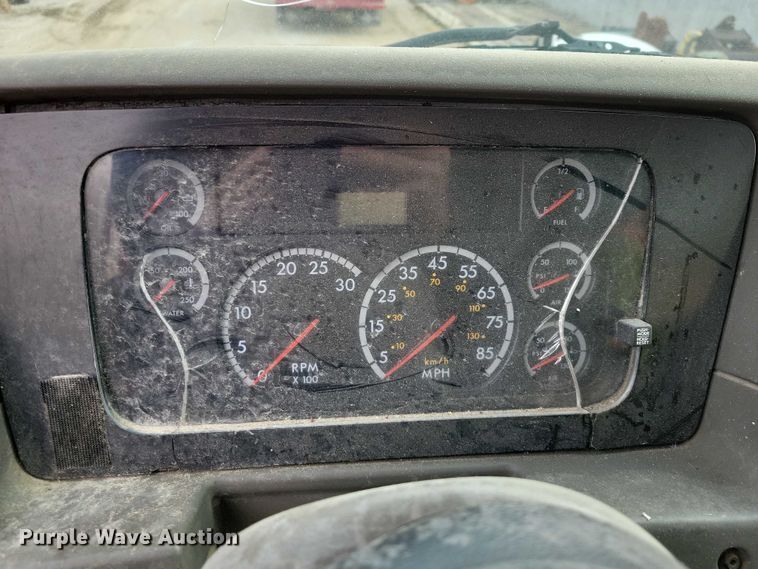 image for item EA2708 2004 Sterling L7500 dump truck