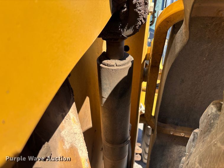 image for item EA7648 2013 Caterpillar 924K wheel loader