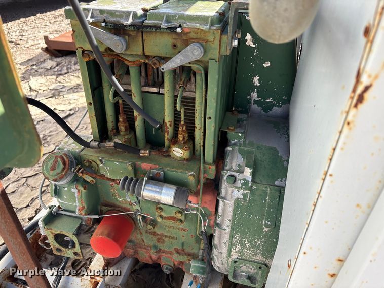 image for item EA7691 1991 Bauer K15-D air compressor