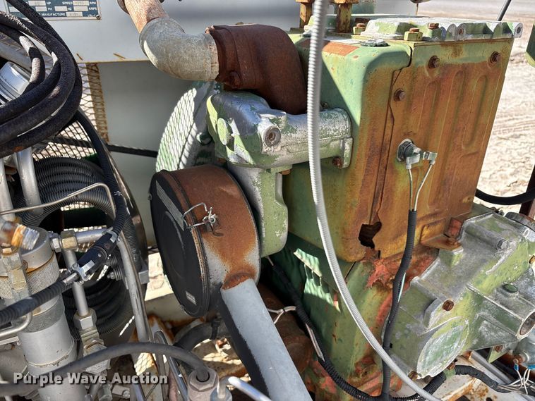 image for item EA7691 1991 Bauer K15-D air compressor