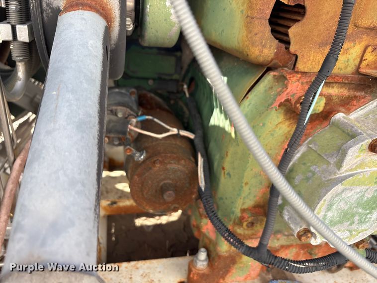 image for item EA7691 1991 Bauer K15-D air compressor