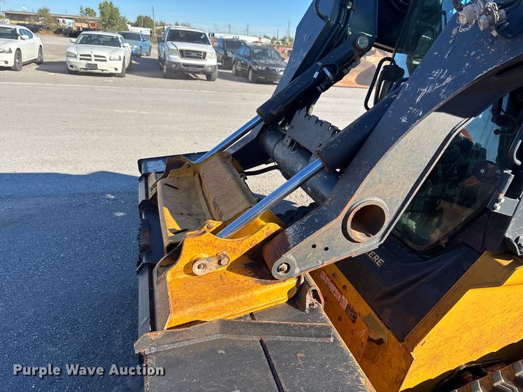 image for item EA7694 2019 John Deere 325G tracked skid steer loader