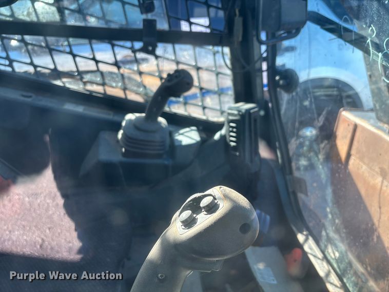 image for item EA7694 2019 John Deere 325G tracked skid steer loader