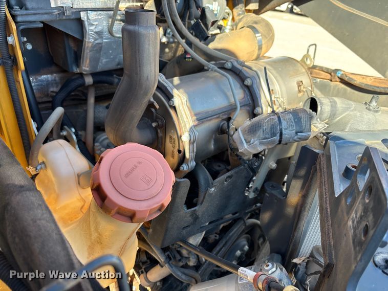 image for item EA7694 2019 John Deere 325G tracked skid steer loader