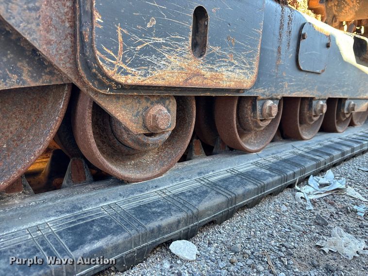 image for item EA7694 2019 John Deere 325G tracked skid steer loader