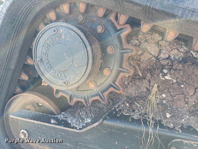 image for item EA7694 2019 John Deere 325G tracked skid steer loader