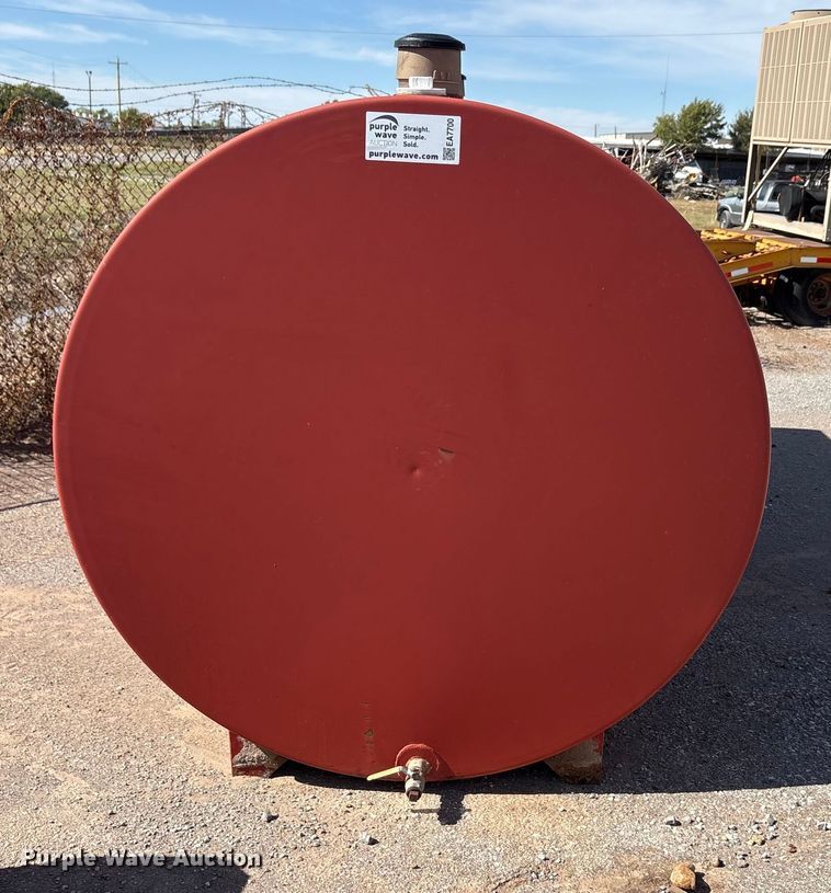 image for item EA7700 Oil tank