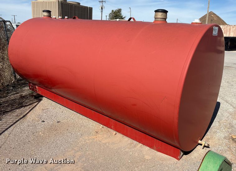 image for item EA7700 Oil tank